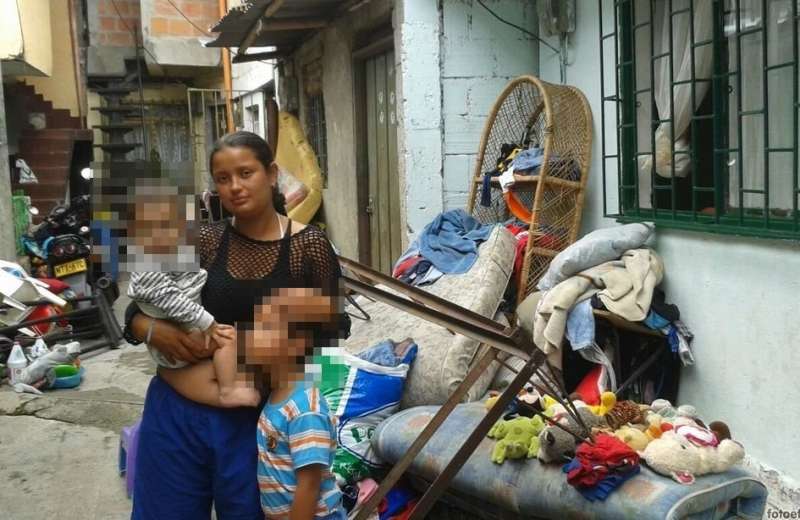 Madre cabeza de hogar fue desalojada en el barrio Patio Bonito Alto