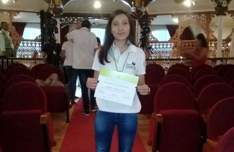 Estudiante de Armenia ganadora del Concurso Nacional de Cuento RCN