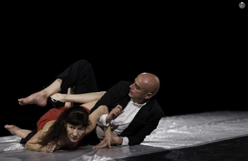 La danza contemporánea en la escena de Teatro Azul